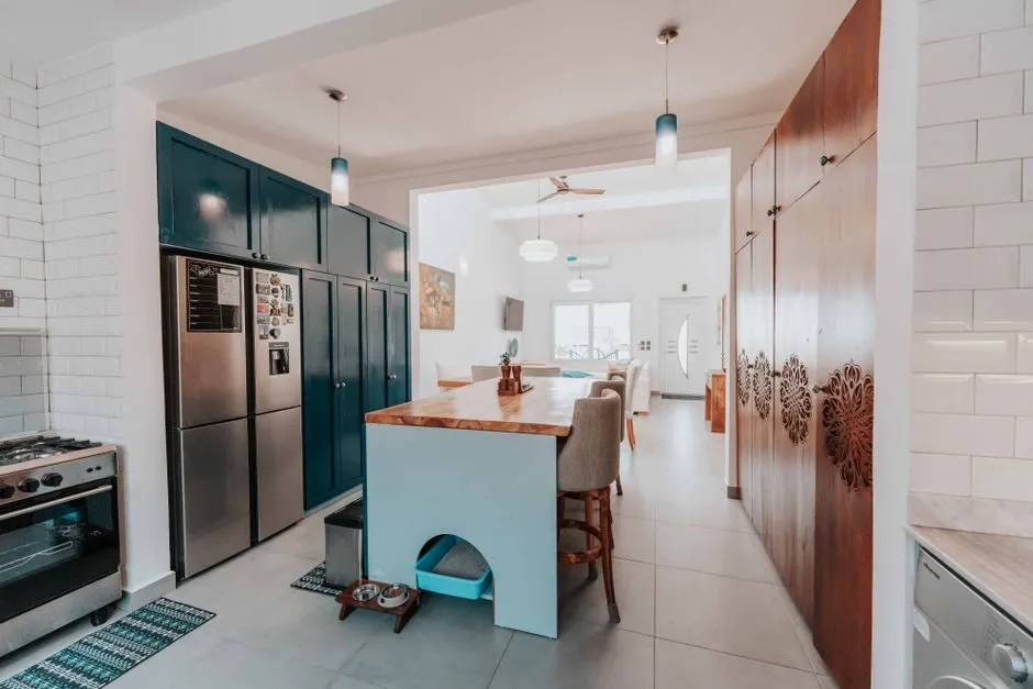Phòng bếp mini với giải pháp lưu trữ thông minh tối đa hóa không gian sử dụng Phòng bếp mini với giải pháp lưu trữ thông minh tối đa hóa không gian sử dụng