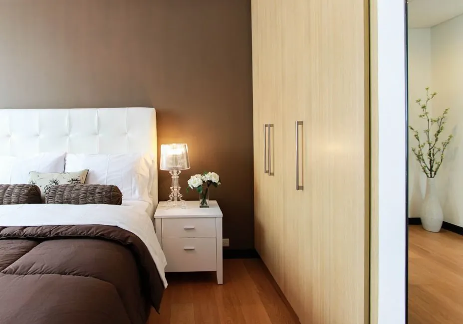 Tủ quần áo lắp đặt sẵn trong chung cư có khả năng tối ưu hóa không gian lưu trữ hiệu quả Tủ quần áo lắp đặt sẵn trong chung cư có khả năng tối ưu hóa không gian lưu trữ hiệu quả