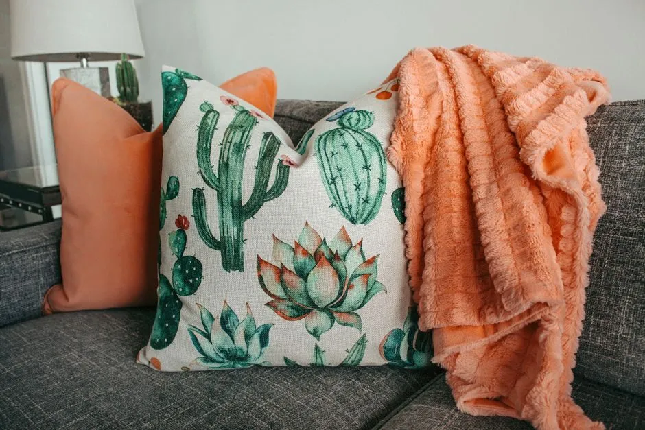 Ghế sofa vải linen trắng thanh lịch mang phong cách tối giản hiện đại Ghế sofa vải linen trắng thanh lịch mang phong cách tối giản hiện đại