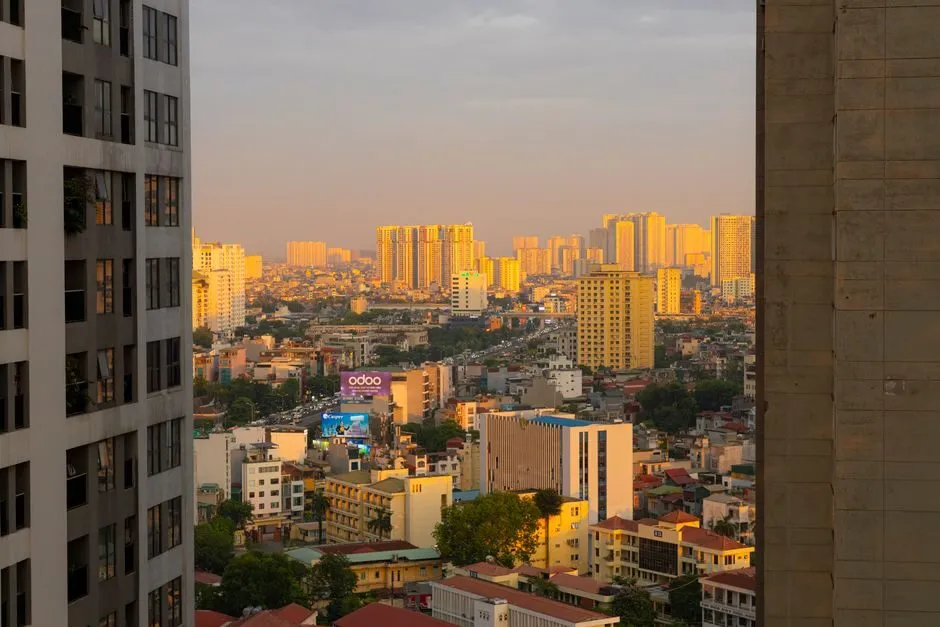 Phòng ngủ con với nội thất an toàn và màu sắc nền tảng vui vẻ Phòng ngủ con với nội thất an toàn và màu sắc nền tảng vui vẻ